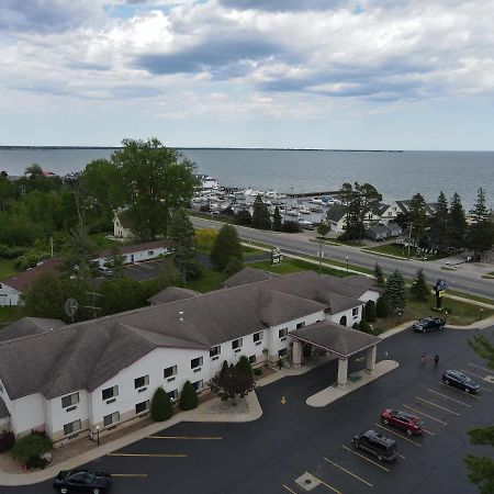 Bay Inn Tawas City Extérieur photo