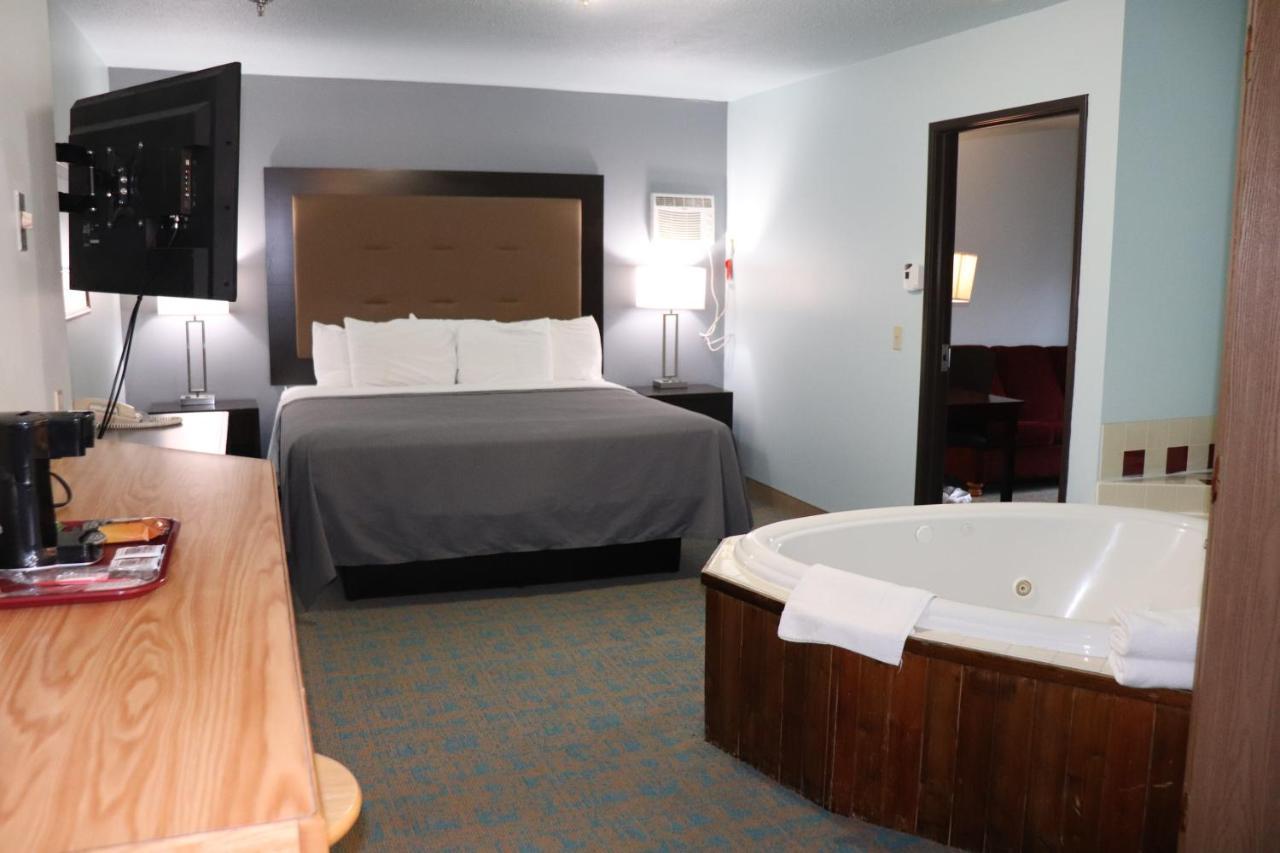 Bay Inn Tawas City Extérieur photo