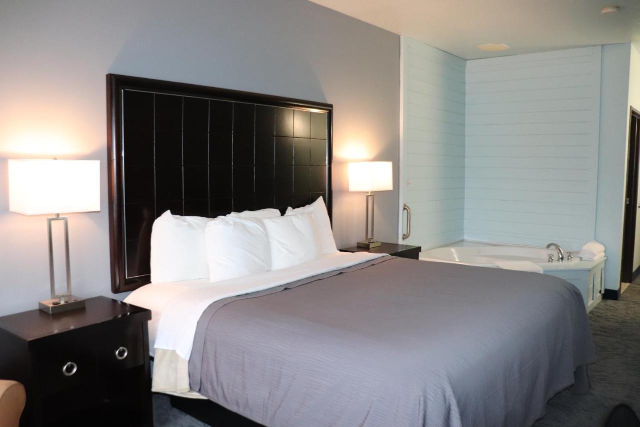 Bay Inn Tawas City Extérieur photo